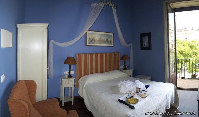 Hotel Bellas Artes Catedral